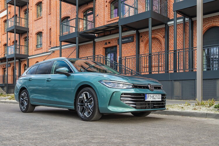 Nowy Volkswagen Passat - teczka prasowa